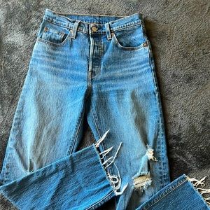 Levis 501 Raw Edge Jean